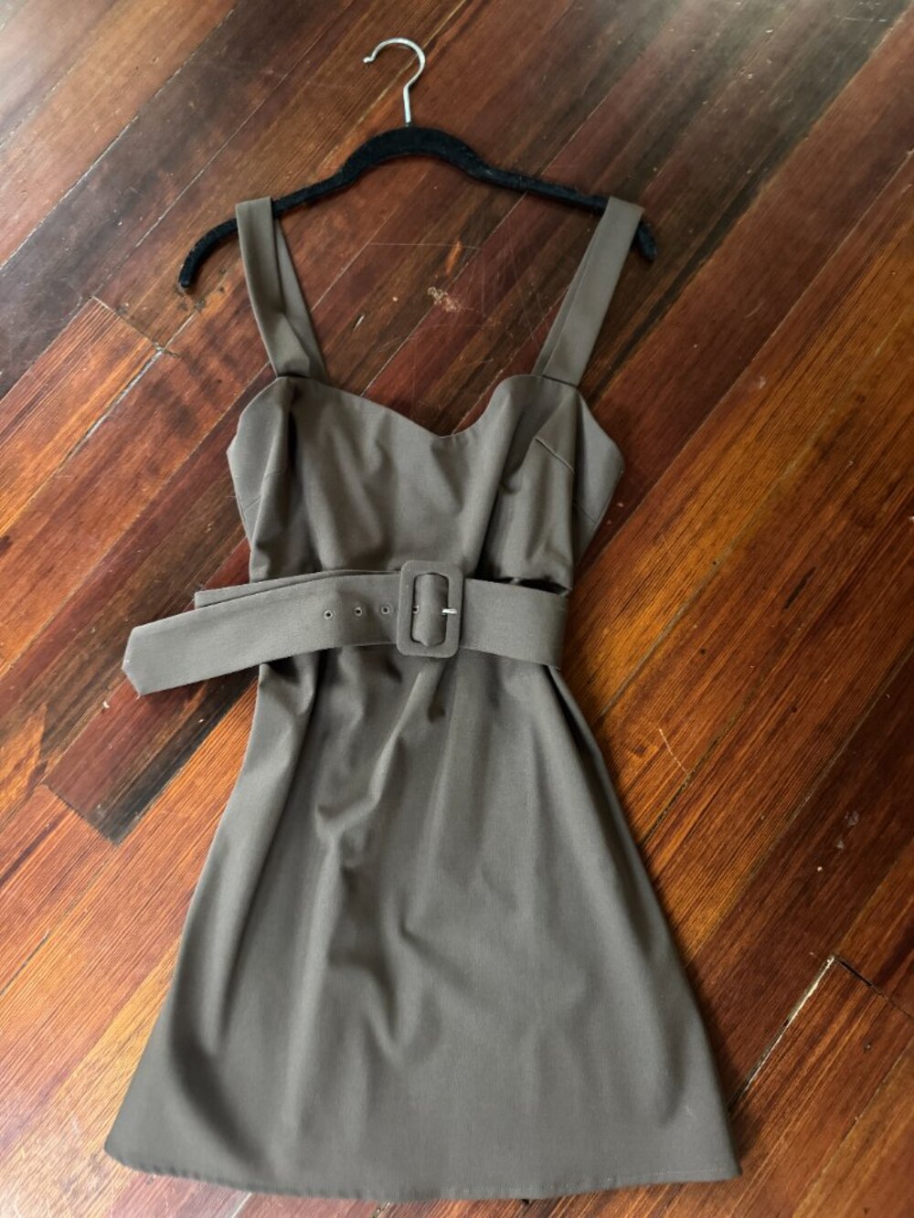 XS Reformation Huxley Belted Dress in Chestnut Brown, XS - Picture 2 of 2